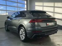 Gebraucht Audi Q8 S-Line 381 PS (280 kW) 2022 Grau SUV
