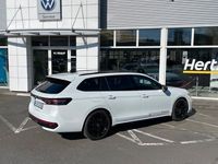 Gebraucht VW Passat R-line 150 PS (110 kW) 2024 Weiß Kombi