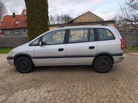 Gebraucht Opel Zafira 101 PS (74 kW) 2002 Silber Van / Kleinbus