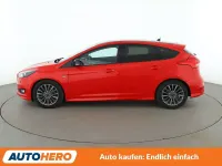 Gebraucht Ford Focus ST-Line 182 PS (133 kW) 2018 Rot Limousine