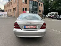 Gebraucht Mercedes C200 Elegance 116 PS (85 kW) 2002 Silber Limousine