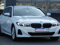 Gebraucht BMW 318 Shadowline 150 PS (110 kW) 2023 Weiss Kombi