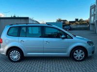 Gebraucht VW Touran 140 PS (102 kW) 2011 Silber Van / Kleinbus