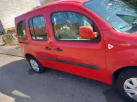 Gebraucht Renault Kangoo Privilege 106 PS (77 kW) 2009 Rot Van / Kleinbus