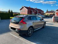 Gebraucht Volvo V40 CC Summum 120 PS (88 kW) 2016 Braun Kombi