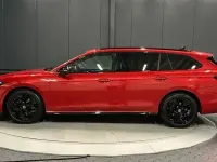 Gebraucht VW Passat R-line 193 PS (141 kW) 2024 Rot metallic (chilirot metallic) Kombi