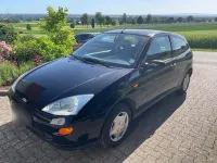 Gebraucht Ford Focus 100 PS (73 kW) 2000 Schwarz Kleinwagen