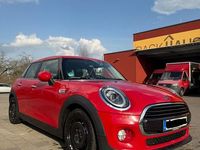 Gebraucht Mini Cooper 136 PS (100 kW) 2019 Rot Kleinwagen