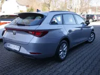 Gebraucht Seat Leon Style 150 PS (110 kW) 2023 Silber Limousine