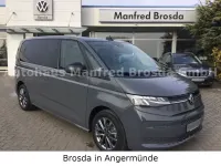 Gebraucht VW Multivan 150 PS (110 kW) 2024 Pure grey Van / Kleinbus
