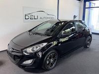 Gebraucht Hyundai i30 Edition 99 PS (72 kW) 2013 Schwarz Limousine