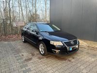 Gebraucht VW Passat 140 PS (102 kW) 2010 Schwarz Limousine