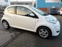 Gebraucht Citroën C1 70 PS (51 kW) 2011 Weiß Kleinwagen