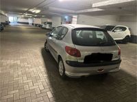 gebraucht Peugeot 206 mit tüv und viele Teile neu