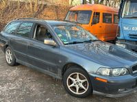 Gebraucht Volvo V40 136 PS (100 kW) 2002 Grau Kombi