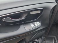 Gebraucht Mercedes V300 Style 237 PS (174 kW) 2025 Schwarz Van / Kleinbus
