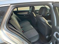Gebraucht Mercedes E220 Avantgarde 192 PS (141 kW) 2022 Silber Limousine
