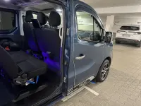 Gebraucht Renault Traffic 145 PS (106 kW) 2017 Blau Van / Kleinbus