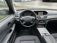 gebraucht Mercedes E300 BlueTEC 9G-TRONIC / STANDHEIZUNG / RFK