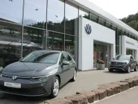 Gebraucht VW Passat 150 PS (110 kW) 2022 Deep black Kombi
