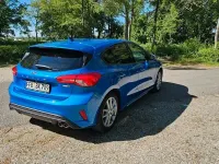 Używany Ford Focus ST-Line 155 KM (114 kW) 2022 Niebieski Sedan/Limuzyna