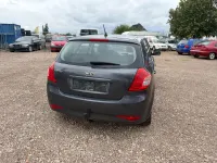 Gebraucht Kia Ceed Sportswagon 90 PS (66 kW) 2011 Kombi