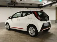Second-hand Toyota Aygo 72 CP (52 kW) 2018 Alb Hatchback