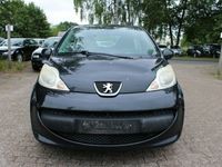 Gebraucht Peugeot 107 Filou 68 PS (50 kW) 2006 Schwarz metallic Kleinwagen