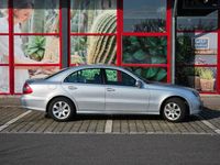 Gebraucht Mercedes E200 Classic 184 PS (135 kW) 2008 Silber Limousine