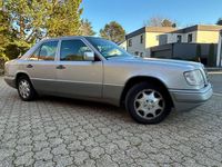 Gebraucht Mercedes 320 220 PS (161 kW) 1995 Silber Limousine