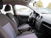 Gebraucht Ford Fusion Trend 80 PS (58 kW) 2007 Silber metallic Kleinwagen