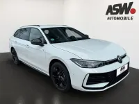 Gebraucht VW Passat R-line 177 PS (130 kW) 2025 Pure white Kombi
