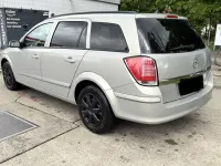 Gebraucht Opel Astra Edition 105 PS (77 kW) 2005 Silber Kombi