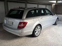 Gebraucht Mercedes C180 156 PS (114 kW) 2011 Silber Kombi