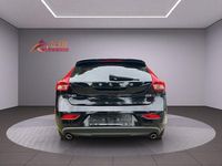 Gebraucht Volvo V40 Kinetic 150 PS (110 kW) 2016 Schwarz Kombi