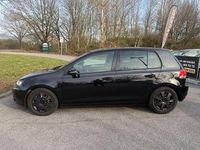 Gebraucht VW Golf VI Team 105 PS (77 kW) 2010 Schwarz Kleinwagen