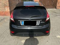 Gebraucht Ford Fiesta 80 PS (58 kW) 2014 Schwarz Kleinwagen