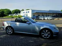Gebraucht Mercedes SLK230 197 PS (144 kW) 2004 Silber Cabrio