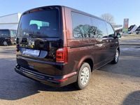 Gebraucht VW Multivan 150 PS (110 kW) 2017 Violett Van / Kleinbus