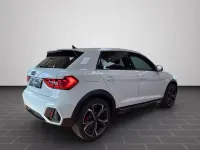 Neu Audi A1 Advanced 150 PS (110 kW) 2026 Gletscherweiß metallic (metallic) SUV