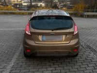 Gebraucht Ford Fiesta 80 PS (58 kW) 2014 Braun Kleinwagen