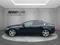 Gebraucht Jaguar XE 179 PS (131 kW) 2017 Santorini black Limousine