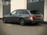 Gebraucht Mercedes E220 Avantgarde 194 PS (142 kW) 2020 Grau Kombi