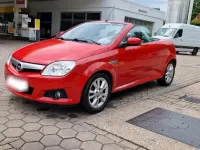 Gebraucht Opel Tigra 90 PS (66 kW) 2006 Rot Cabrio