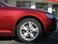 Gebraucht Audi A4 Comfort 190 PS (139 kW) 2019 Rot Limousine