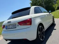 Gebraucht Audi A1 Attraction 105 PS (77 kW) 2012 Weiß Kleinwagen