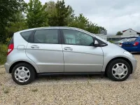 Gebraucht Mercedes A160 Avantgarde 95 PS (69 kW) 2012 Silber Limousine