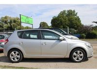 Gebraucht Kia Ceed Edition 7 90 PS (66 kW) 2012 Silber Kleinwagen