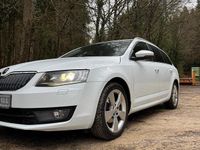 Gebraucht Skoda Octavia 150 PS (110 kW) 2014 Weiß Kleinwagen