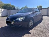 Usata VW Eos 140 CV (102 kW) 2007 Blu Cabrio
